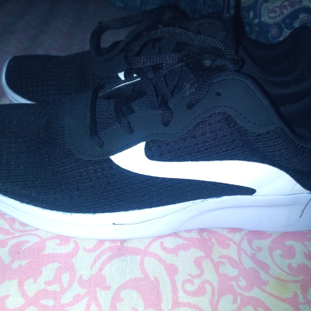 Athletic works shoes